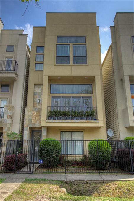 1716 3 Sandman Street, Houston, Texas 77007, 3 Bedrooms Bedrooms, 7 Rooms Rooms,3 BathroomsBathrooms,Single-family,For Sale,Sandman,80816122