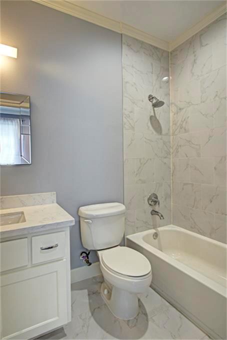 1716 3 Sandman Street, Houston, Texas 77007, 3 Bedrooms Bedrooms, 7 Rooms Rooms,3 BathroomsBathrooms,Single-family,For Sale,Sandman,80816122