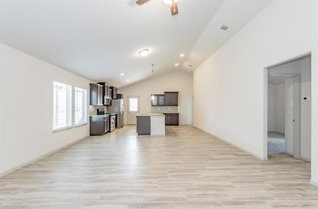 6847 1 Escondido Drive, Rosharon, Texas 77583, 3 Bedrooms Bedrooms, 6 Rooms Rooms,2 BathroomsBathrooms,Single-family,For Sale,Escondido,83957387