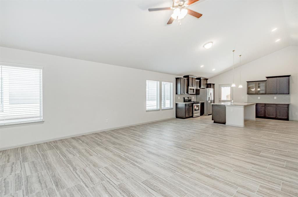 6847 1 Escondido Drive, Rosharon, Texas 77583, 3 Bedrooms Bedrooms, 6 Rooms Rooms,2 BathroomsBathrooms,Single-family,For Sale,Escondido,83957387