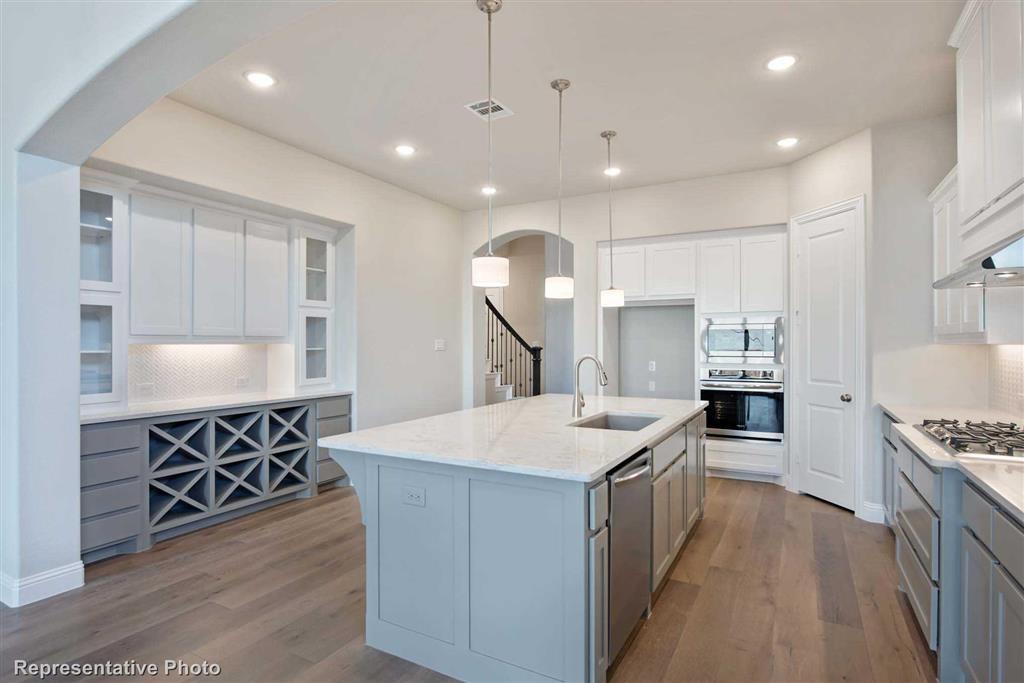 7506 2 Straggler Daisy Circle, Katy, Texas 77493, 5 Bedrooms Bedrooms, 14 Rooms Rooms,4 BathroomsBathrooms,Single-family,For Sale,Straggler Daisy,85896993