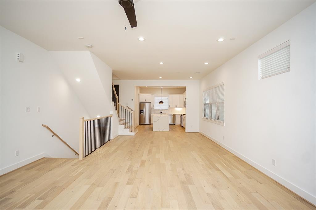 2411 3 Bevis Street, Houston, Texas 77008, 3 Bedrooms Bedrooms, 3 Rooms Rooms,3 BathroomsBathrooms,Single-family,For Sale,Bevis,72762851