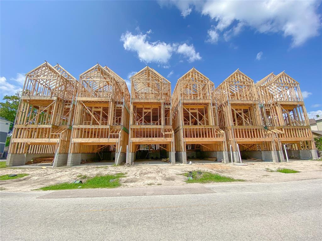 2411 3 Bevis Street, Houston, Texas 77008, 3 Bedrooms Bedrooms, 3 Rooms Rooms,3 BathroomsBathrooms,Single-family,For Sale,Bevis,72762851