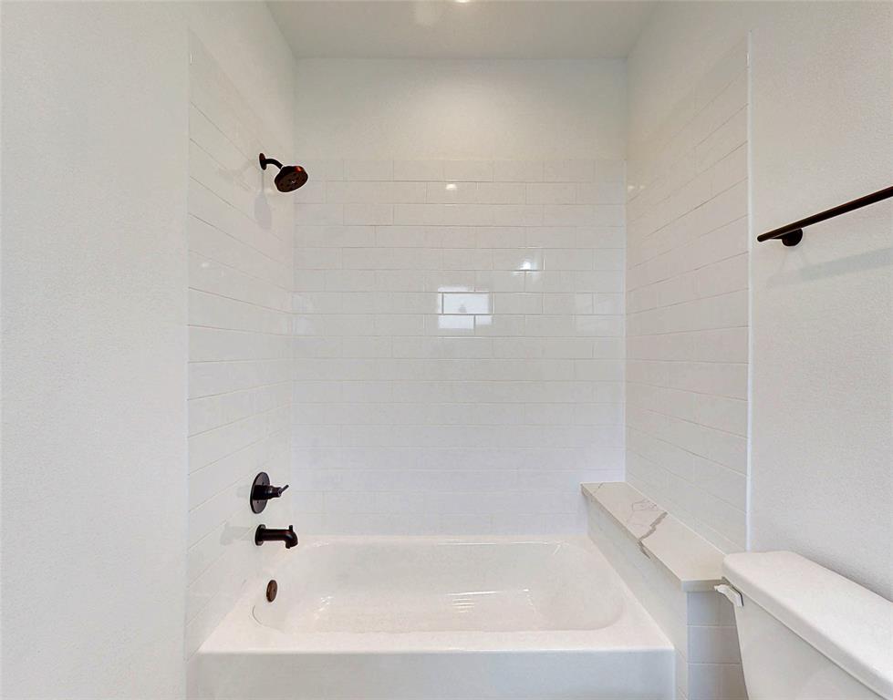 2411 3 Bevis Street, Houston, Texas 77008, 3 Bedrooms Bedrooms, 3 Rooms Rooms,3 BathroomsBathrooms,Single-family,For Sale,Bevis,72762851