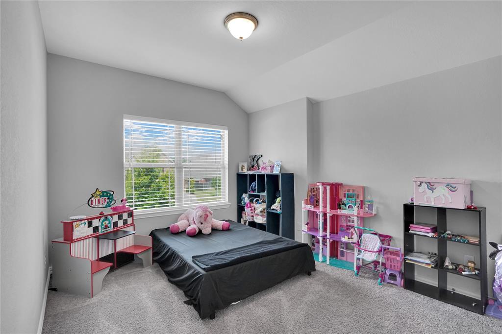13310 2 Bardwall Lake Court, Houston, Texas 77044, 4 Bedrooms Bedrooms, 7 Rooms Rooms,2 BathroomsBathrooms,Single-family,For Sale,Bardwall Lake,68944414