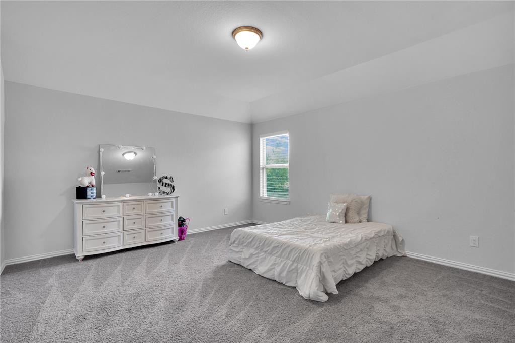 13310 2 Bardwall Lake Court, Houston, Texas 77044, 4 Bedrooms Bedrooms, 7 Rooms Rooms,2 BathroomsBathrooms,Single-family,For Sale,Bardwall Lake,68944414