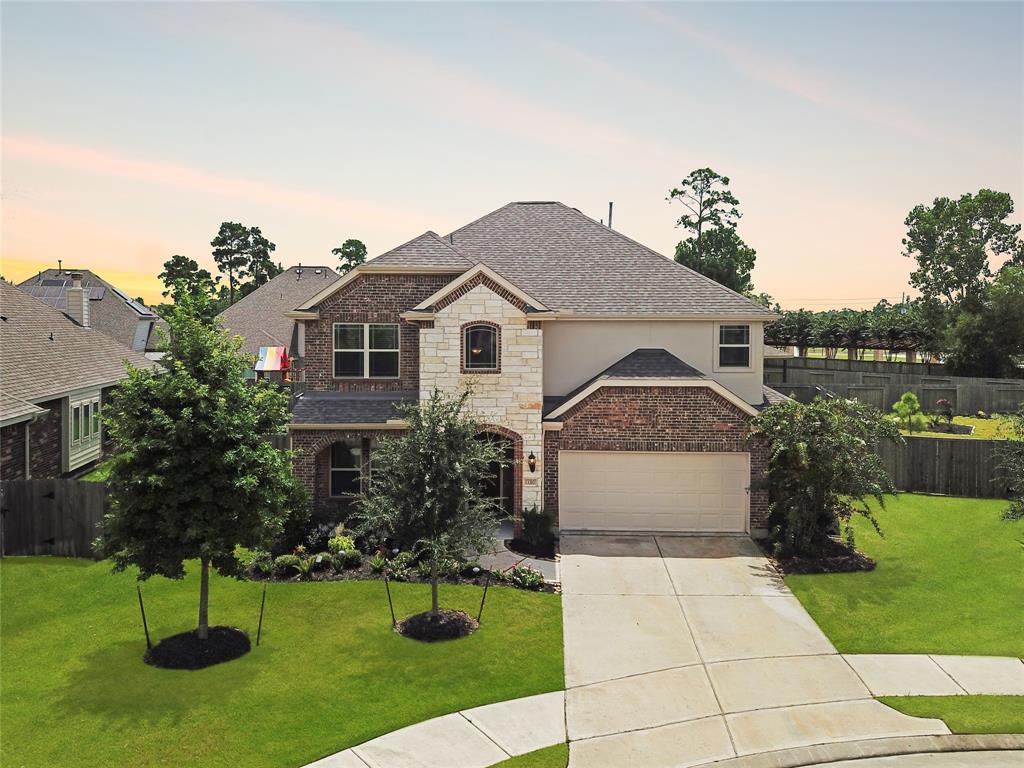 13310 2 Bardwall Lake Court, Houston, Texas 77044, 4 Bedrooms Bedrooms, 7 Rooms Rooms,2 BathroomsBathrooms,Single-family,For Sale,Bardwall Lake,68944414