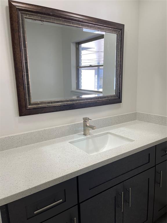 4710 1 WEST ALABAMA Street, Houston, Texas 77027, 3 Bedrooms Bedrooms, 7 Rooms Rooms,2 BathroomsBathrooms,Single-family,For Sale,WEST ALABAMA,71679114