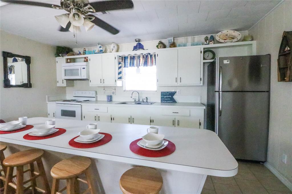 418 1 Seashell Drive, Surfside Beach, Texas 77541, 3 Bedrooms Bedrooms, 3 Rooms Rooms,2 BathroomsBathrooms,Single-family,For Sale,Seashell,81135490