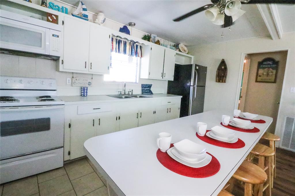 418 1 Seashell Drive, Surfside Beach, Texas 77541, 3 Bedrooms Bedrooms, 3 Rooms Rooms,2 BathroomsBathrooms,Single-family,For Sale,Seashell,81135490