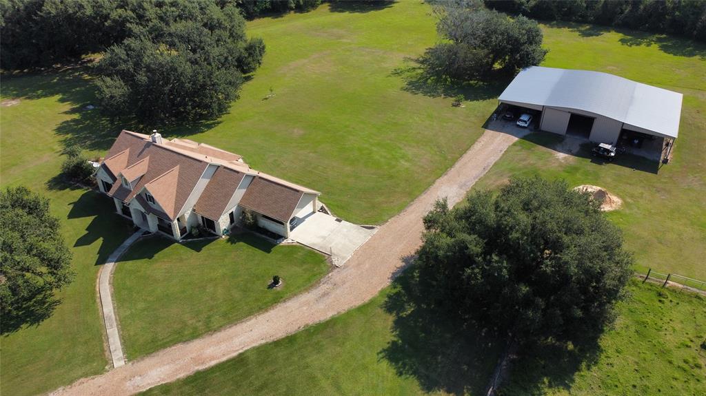 18212 1 Davis Estate Road, Needville, Texas 77461, 3 Bedrooms Bedrooms, 9 Rooms Rooms,3 BathroomsBathrooms,Country Homes/acreage,For Sale,Davis Estate,47795710