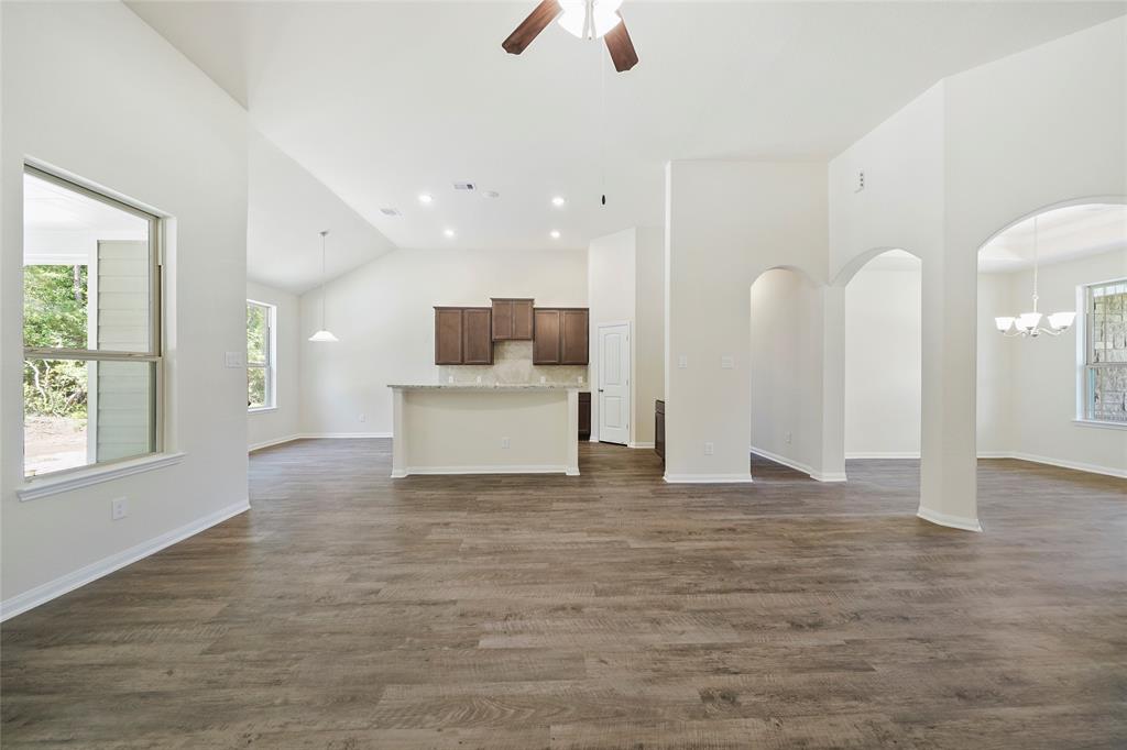 16505 1 Aransas Street, Conroe, Texas 77303, 5 Bedrooms Bedrooms, 8 Rooms Rooms,3 BathroomsBathrooms,Single-family,For Sale,Aransas,59287291