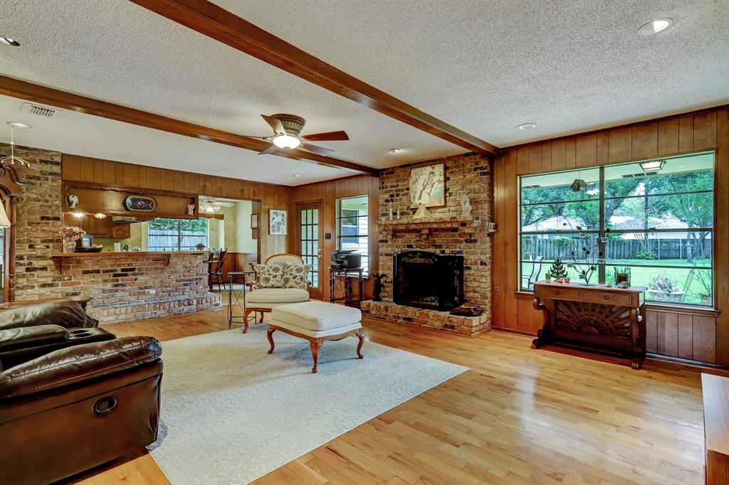 2318 Pomeran Drive