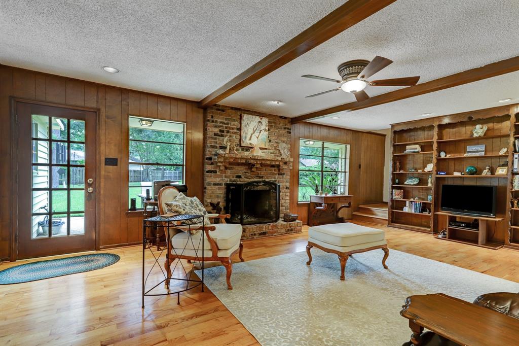 2318 Pomeran Drive