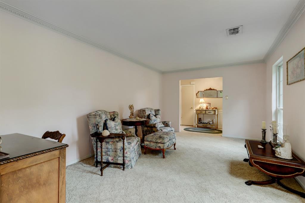 2318 Pomeran Drive