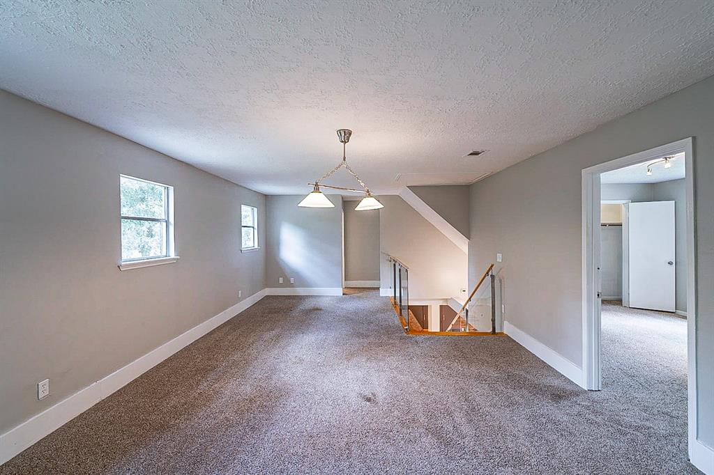5222 2 Woodville Lane, Spring, Texas 77379, 5 Bedrooms Bedrooms, 5 Rooms Rooms,2 BathroomsBathrooms,Single-family,For Sale,Woodville,78951491