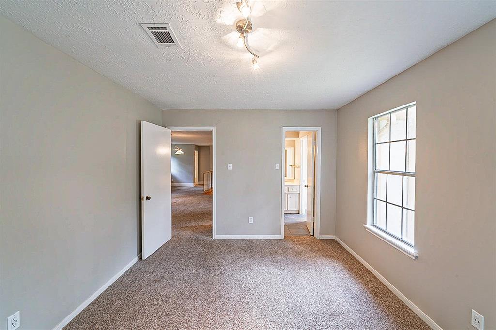 5222 2 Woodville Lane, Spring, Texas 77379, 5 Bedrooms Bedrooms, 5 Rooms Rooms,2 BathroomsBathrooms,Single-family,For Sale,Woodville,78951491