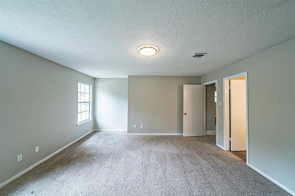 5222 2 Woodville Lane, Spring, Texas 77379, 5 Bedrooms Bedrooms, 5 Rooms Rooms,2 BathroomsBathrooms,Single-family,For Sale,Woodville,78951491