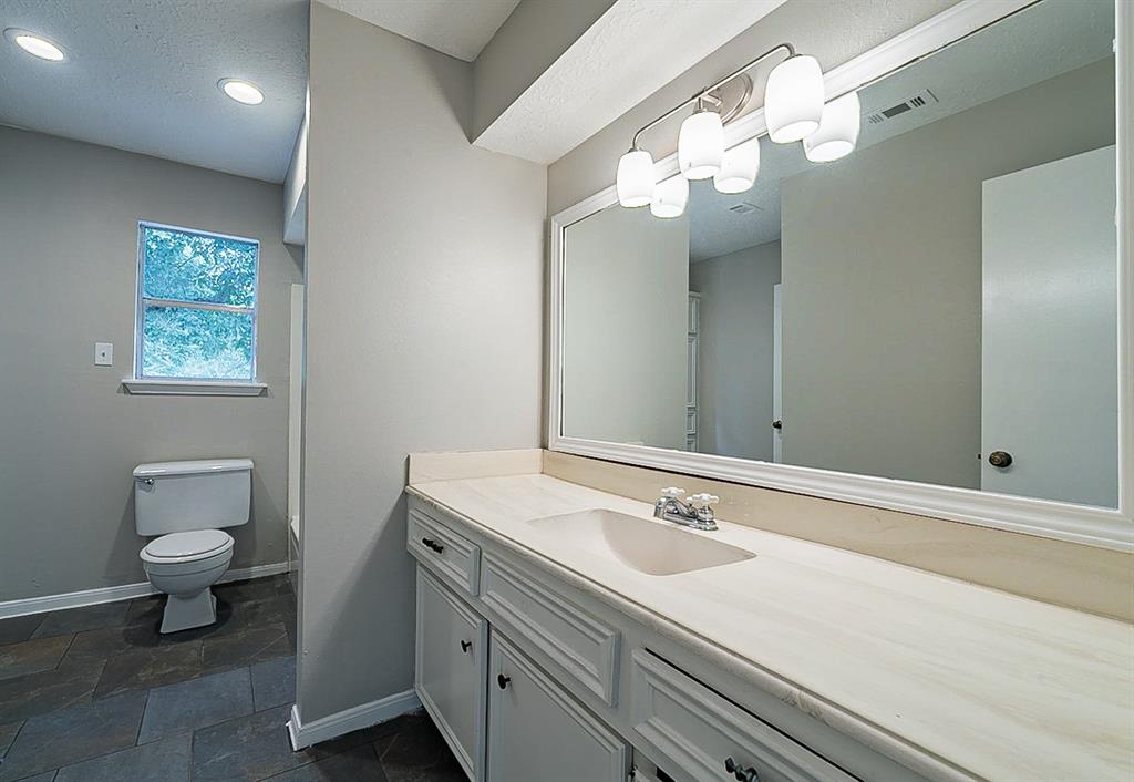 5222 2 Woodville Lane, Spring, Texas 77379, 5 Bedrooms Bedrooms, 5 Rooms Rooms,2 BathroomsBathrooms,Single-family,For Sale,Woodville,78951491