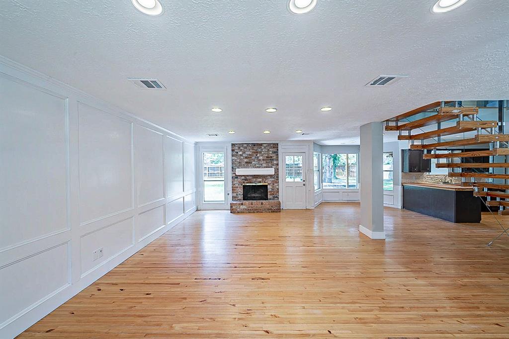 5222 2 Woodville Lane, Spring, Texas 77379, 5 Bedrooms Bedrooms, 5 Rooms Rooms,2 BathroomsBathrooms,Single-family,For Sale,Woodville,78951491