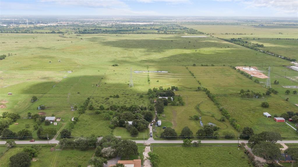 16610 1 Warren Ranch Road, Hockley, Texas 77447, 3 Bedrooms Bedrooms, 5 Rooms Rooms,2 BathroomsBathrooms,Country Homes/acreage,For Sale,Warren Ranch,87100234