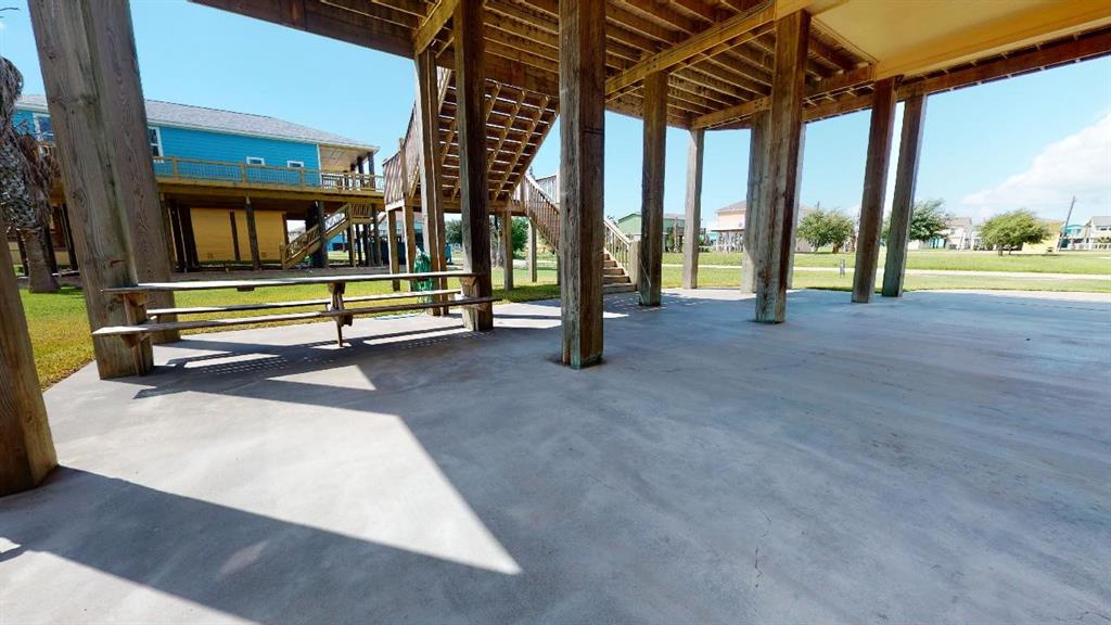940 1 Palmview, Crystal Beach, Texas 77650, 2 Bedrooms Bedrooms, 2 Rooms Rooms,2 BathroomsBathrooms,Single-family,For Sale,Palmview,69855256
