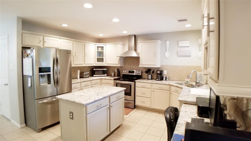 18319 1 Wisp Willow Way, Porter, Texas 77365, 4 Bedrooms Bedrooms, 9 Rooms Rooms,2 BathroomsBathrooms,Single-family,For Sale,Wisp Willow,75796975