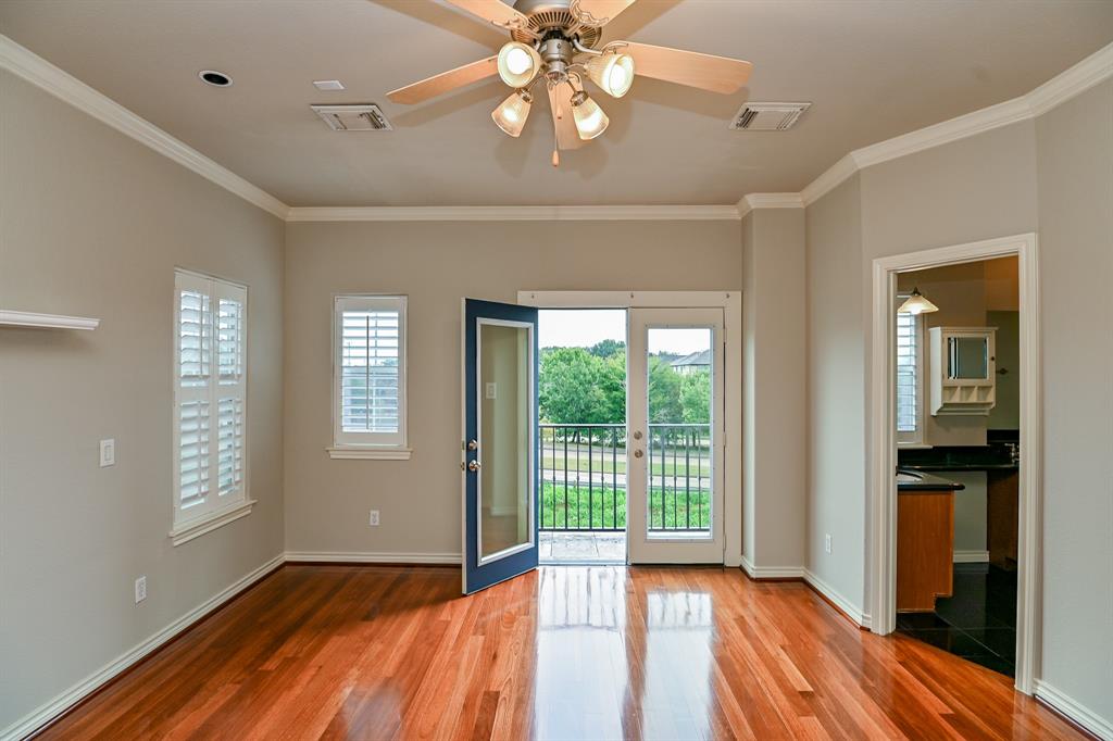 543 3 T C Jester Boulevard, Houston, Texas 77007, 4 Bedrooms Bedrooms, 5 Rooms Rooms,3 BathroomsBathrooms,Single-family,For Sale,T C Jester,56767167