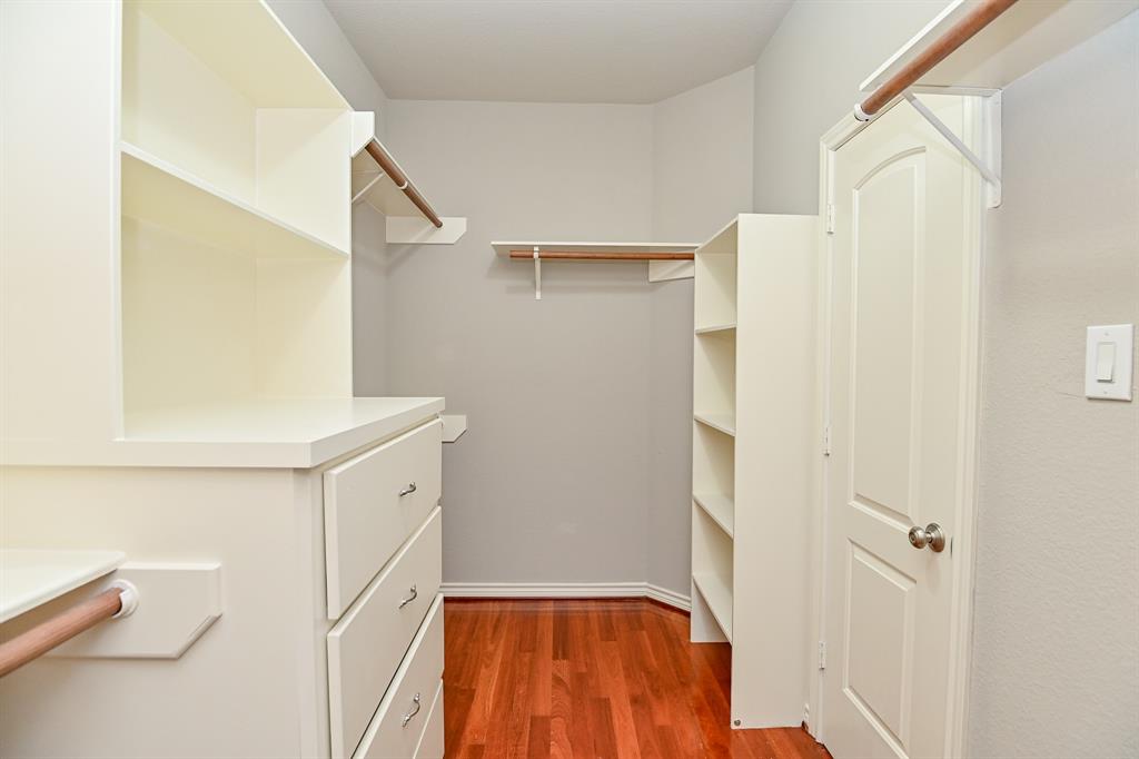 543 3 T C Jester Boulevard, Houston, Texas 77007, 4 Bedrooms Bedrooms, 5 Rooms Rooms,3 BathroomsBathrooms,Single-family,For Sale,T C Jester,56767167