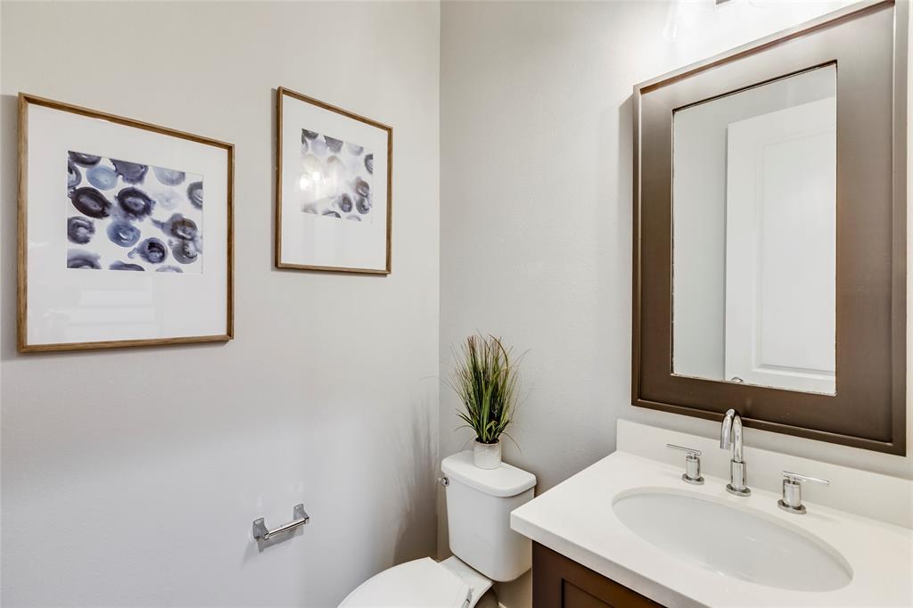 4710 3 MERWIN Street, Houston, Texas 77027, 4 Bedrooms Bedrooms, 14 Rooms Rooms,3 BathroomsBathrooms,Single-family,For Sale,MERWIN,63219680