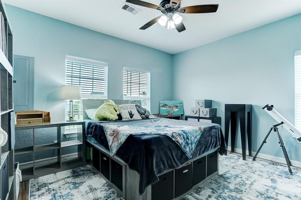 1026 2 21st Street, San Leon, Texas 77539, 3 Bedrooms Bedrooms, 5 Rooms Rooms,2 BathroomsBathrooms,Single-family,For Sale,21st,72500613
