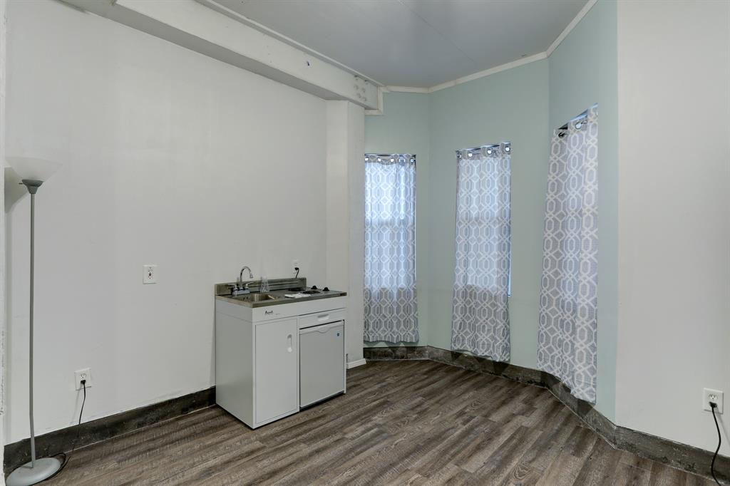 1026 2 21st Street, San Leon, Texas 77539, 3 Bedrooms Bedrooms, 5 Rooms Rooms,2 BathroomsBathrooms,Single-family,For Sale,21st,72500613