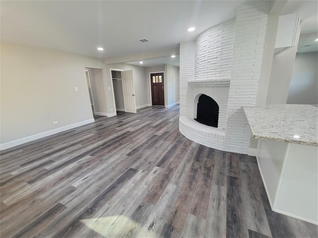 8003 1 Triola Lane, Houston, Texas 77036, 3 Bedrooms Bedrooms, 3 Rooms Rooms,2 BathroomsBathrooms,Single-family,For Sale,Triola,62979417