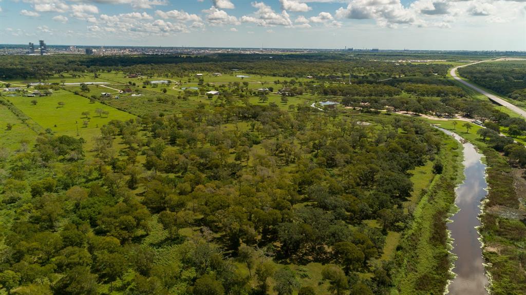 911 Brazos River Road, Freeport, Texas 77541, ,Country Homes/acreage,For Sale,Brazos River,6851171