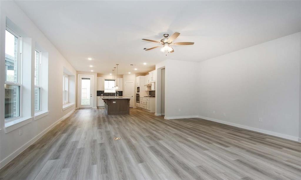 112 2 East Cascade Heights Drive, Montgomery, Texas 77316, 5 Bedrooms Bedrooms, 5 Rooms Rooms,3 BathroomsBathrooms,Single-family,For Sale,East Cascade Heights,55810540