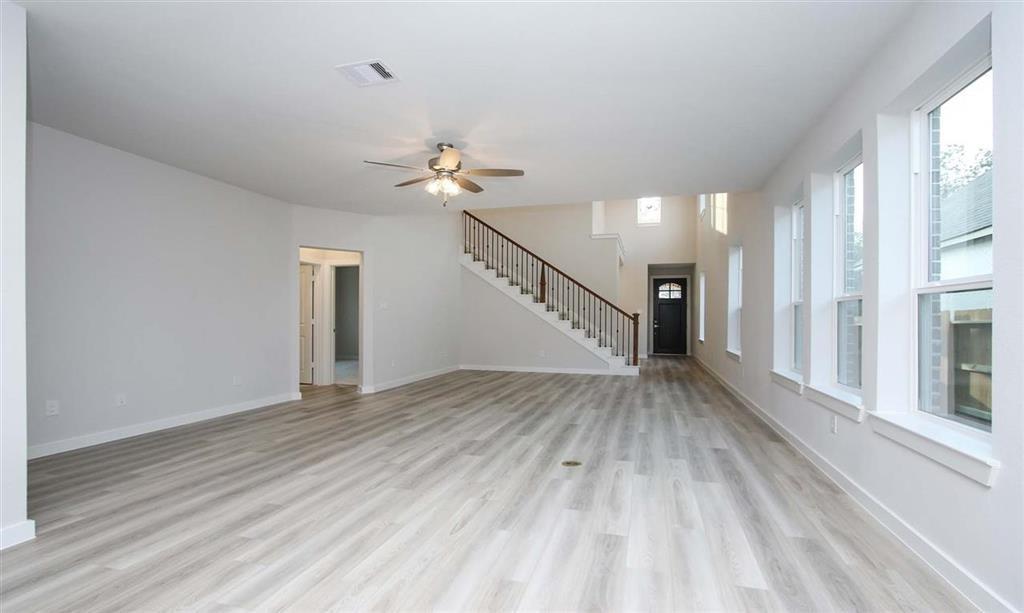 112 2 East Cascade Heights Drive, Montgomery, Texas 77316, 5 Bedrooms Bedrooms, 5 Rooms Rooms,3 BathroomsBathrooms,Single-family,For Sale,East Cascade Heights,55810540