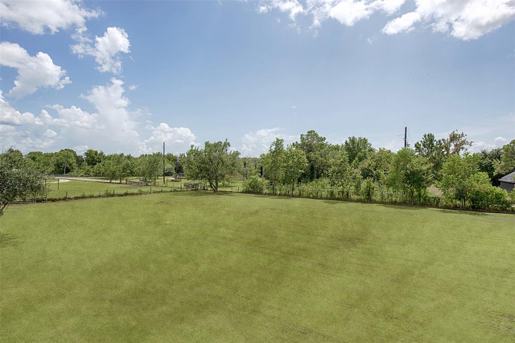 2714 1 County Road 48, Rosharon, Texas 77583, 4 Bedrooms Bedrooms, 9 Rooms Rooms,3 BathroomsBathrooms,Single-family,For Sale,County Road 48,31352671