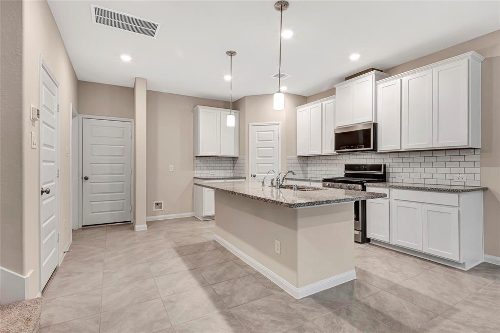 1520 2 Lakeline Oak Drive, Houston, Texas 77084, 2 Bedrooms Bedrooms, 2 Rooms Rooms,2 BathroomsBathrooms,Single-family,For Sale,Lakeline Oak,63370398