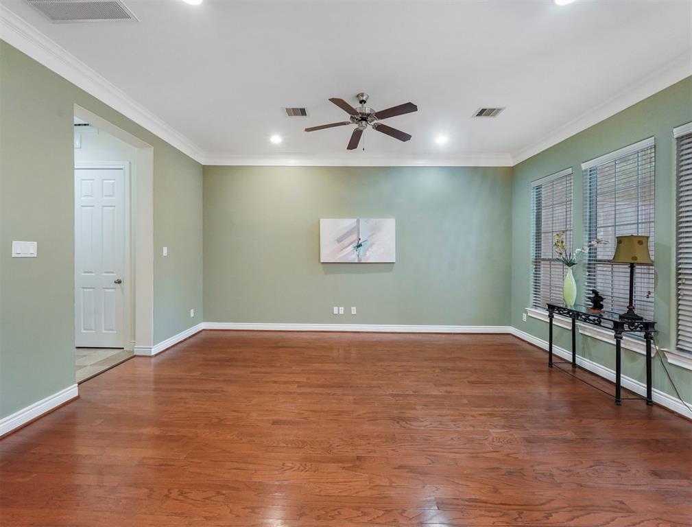 9110 3 Harbor Hills Drive, Houston, Texas 77054, 4 Bedrooms Bedrooms, 4 Rooms Rooms,3 BathroomsBathrooms,Single-family,For Sale,Harbor Hills,86643955