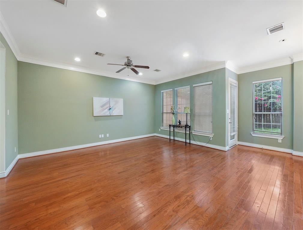 9110 3 Harbor Hills Drive, Houston, Texas 77054, 4 Bedrooms Bedrooms, 4 Rooms Rooms,3 BathroomsBathrooms,Single-family,For Sale,Harbor Hills,86643955
