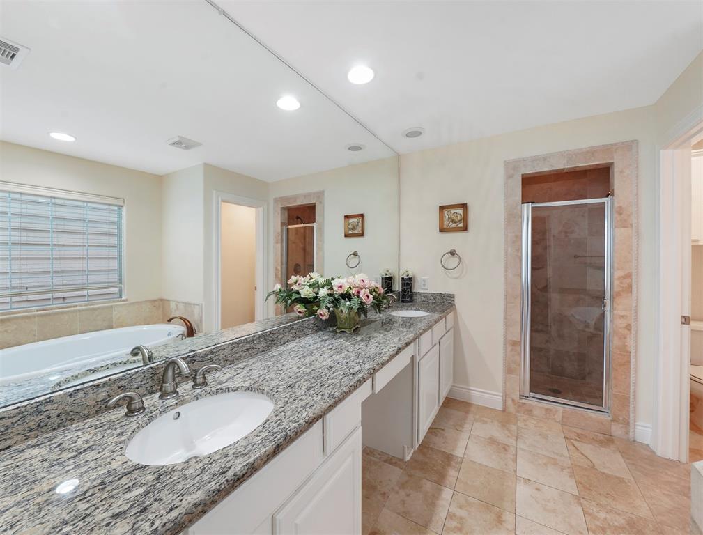 9110 3 Harbor Hills Drive, Houston, Texas 77054, 4 Bedrooms Bedrooms, 4 Rooms Rooms,3 BathroomsBathrooms,Single-family,For Sale,Harbor Hills,86643955