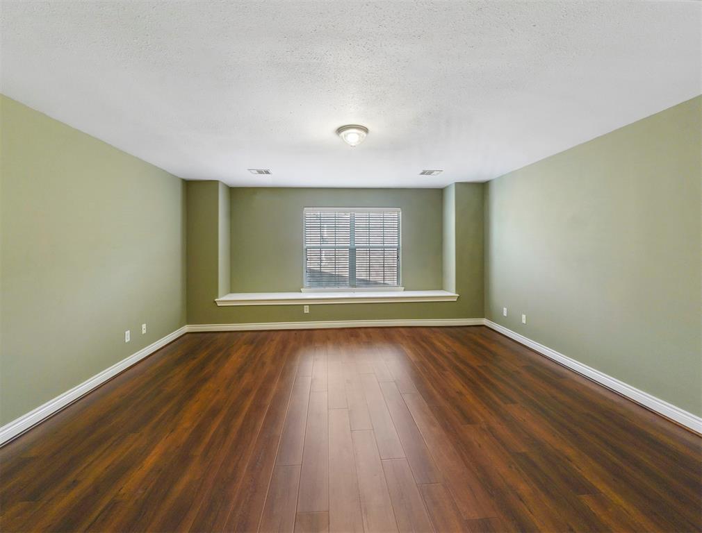 9110 3 Harbor Hills Drive, Houston, Texas 77054, 4 Bedrooms Bedrooms, 4 Rooms Rooms,3 BathroomsBathrooms,Single-family,For Sale,Harbor Hills,86643955