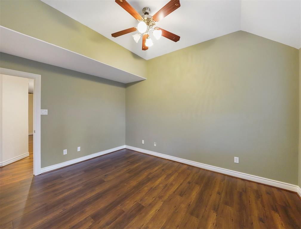 9110 3 Harbor Hills Drive, Houston, Texas 77054, 4 Bedrooms Bedrooms, 4 Rooms Rooms,3 BathroomsBathrooms,Single-family,For Sale,Harbor Hills,86643955