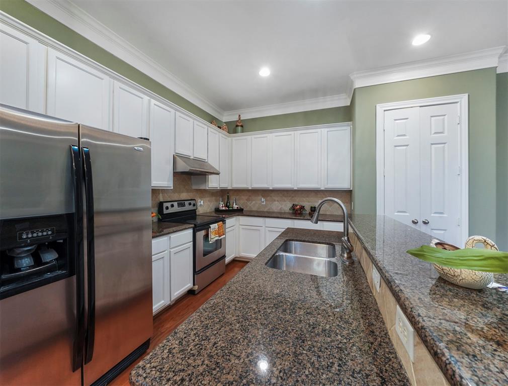 9110 3 Harbor Hills Drive, Houston, Texas 77054, 4 Bedrooms Bedrooms, 4 Rooms Rooms,3 BathroomsBathrooms,Single-family,For Sale,Harbor Hills,86643955