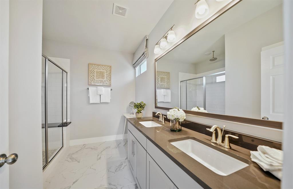 3120 3 Yukon Trace Drive, Houston, Texas 77063, 3 Bedrooms Bedrooms, 5 Rooms Rooms,2 BathroomsBathrooms,Single-family,For Sale,Yukon Trace,80191245