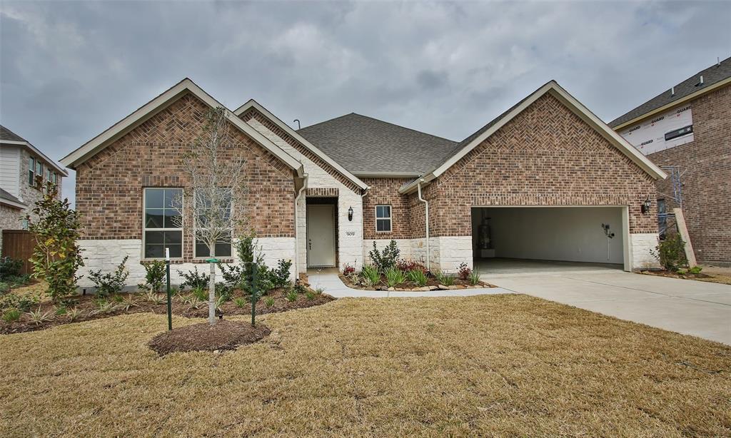 909 1 Goose Creek Street, Webster, Texas 77598, 3 Bedrooms Bedrooms, 6 Rooms Rooms,2 BathroomsBathrooms,Single-family,For Sale,Goose Creek Street,68642945