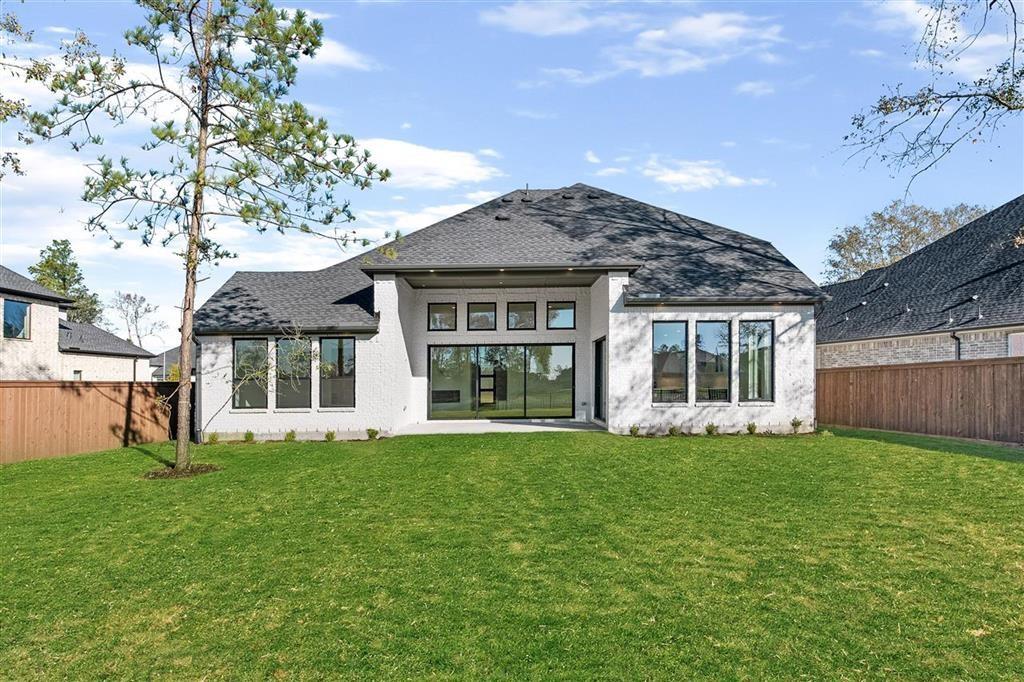 12034 2 Carrillon Forest Drive, Humble, Texas 77346, 4 Bedrooms Bedrooms, 10 Rooms Rooms,5 BathroomsBathrooms,Single-family,For Sale,Carrillon Forest Drive,57833273