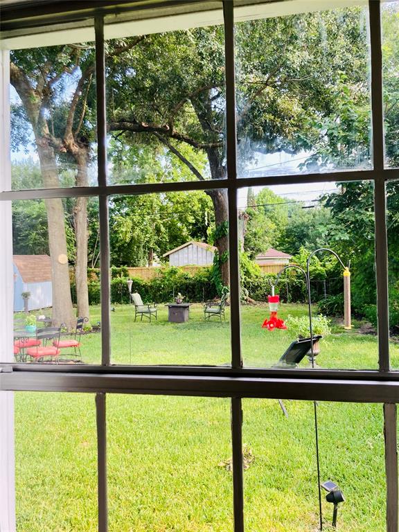 1817 1 15th Street, Houston, Texas 77008, 2 Bedrooms Bedrooms, 3 Rooms Rooms,1 BathroomBathrooms,Single-family,For Sale,15th,42330021