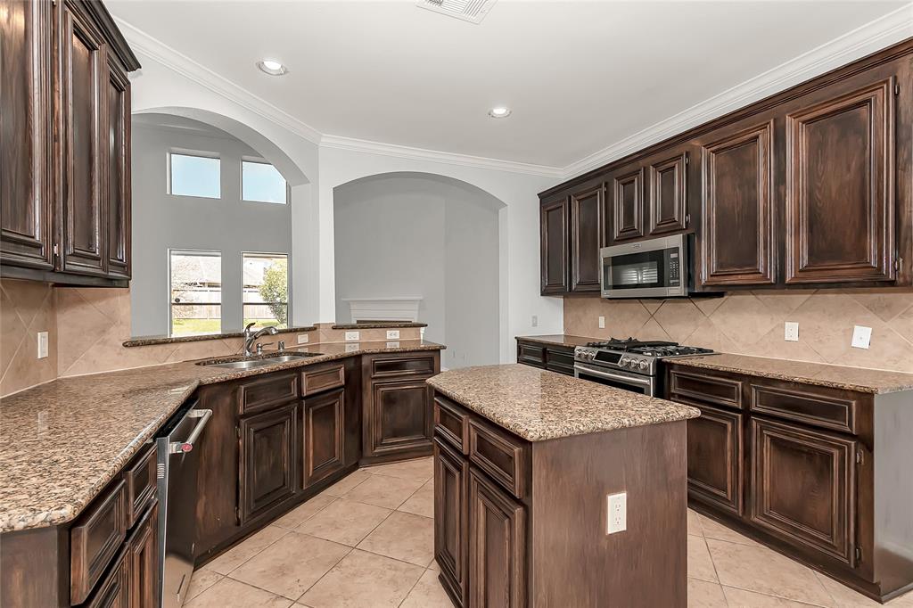 4703 2 Ambrosia Springs Lane, Katy, Texas 77494, 4 Bedrooms Bedrooms, 9 Rooms Rooms,2 BathroomsBathrooms,Single-family,For Sale,Ambrosia Springs,87460672