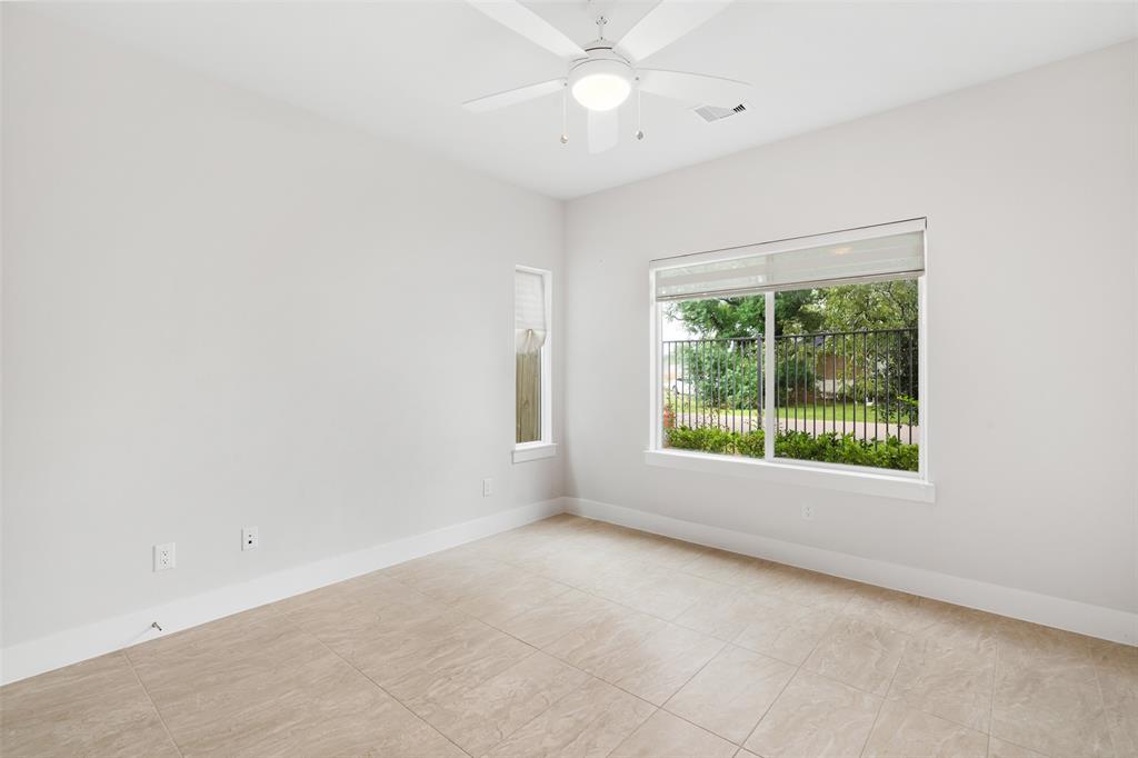 2305 Solo Street
